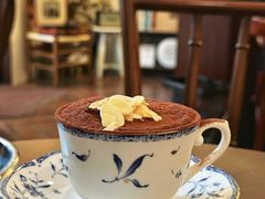 -Café Monson
