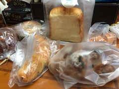 -沁屋面包店(人民东路店)