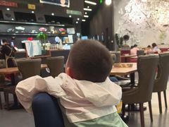 -汽车博物馆主题餐厅