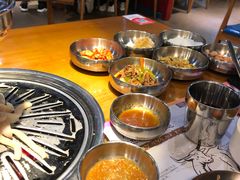 -老炉家木炭烤肉(长江国际店)
