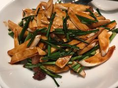五花肉炒茭白-新荣记(建国门外大街店)