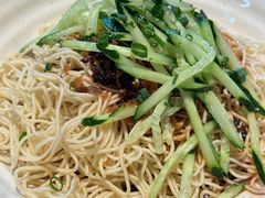 -肥肥虾庄·金牌油焖大虾(杨园滨江时代walk店)