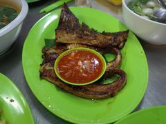 -明记烧鱼美味店