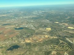 -奥利弗·雷金纳德·坦博国际机场