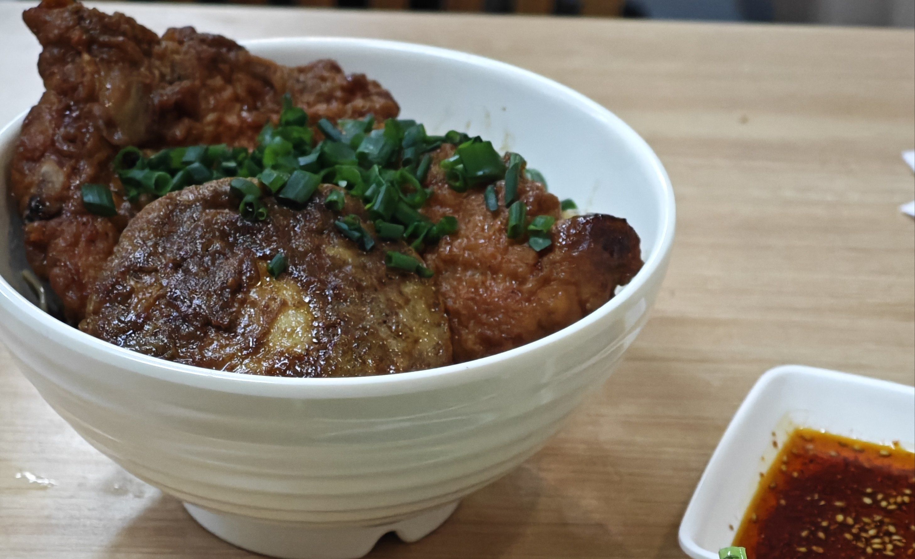 我和小e都觉得红烧大牌的浇头真的yyds