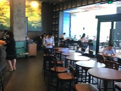 大堂-星巴克臻选(深圳皇庭广场分店)