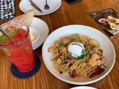 -ROAST coffee & eatery