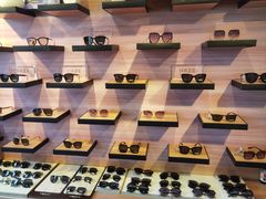 -瑞司视光眼镜·蔡司战略合作眼镜店(新街口店)