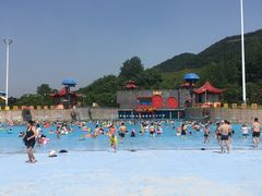 -汤山欢乐水世界