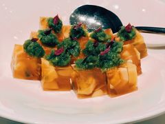 香椿豆腐贡鹅掌冻拼九年百合-皖宴(合肥店)