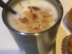 -新大咀港式茶餐厅(宝山万达店)