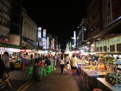 -六合夜市