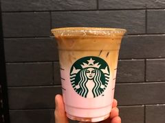 -星巴克(上海虹桥新天地二店)