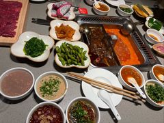 -海底捞火锅(宝龙广场夜宵主题店)