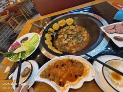 -炖四方东北铁锅炖·烧烤小龙虾(中豪国际店)