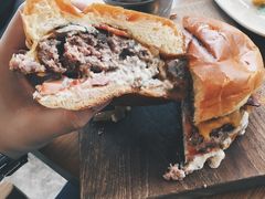 -ROAST coffee & eatery