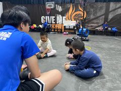 -东方启明星篮球培训(击掌校区)
