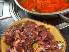 -黄利砖万峰林布依特色酸笋牛肉馆