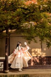 -一揽芳华汉服旗袍体验馆(拙政园店)
