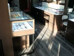 -视野联行眼镜蔡司·依视路官方授权店(顺城店)