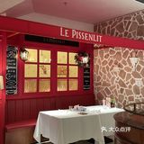 这家西餐厅的圣诞氛围浓度达到了1000%