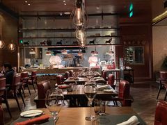 大堂-恰餐厅及酒吧 CHAR Bar & Grill (北京丽都皇冠假日店)