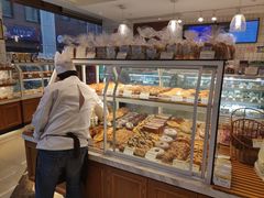 面包甜点陈列柜-老大昌(淮海中路店)