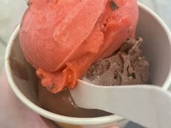 黑巧克力冰淇淋-LUNEURS月乐诗 冰淇淋咖啡(环贸店)