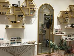 -肆兮眼镜·蔡司·徕卡战略合作店(大坪店)