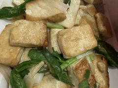 -鲁南仔·滕州炒鸡(经三路店)