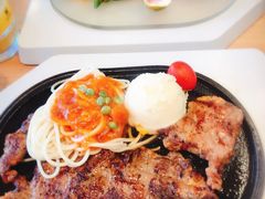 红胡椒劲骨牛排-豪客来牛排(红豆万花城店)