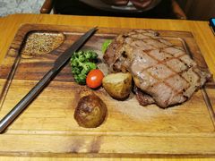 谷饲厚切肉眼扒配薯菜-森Some Fusion(荔湾店)