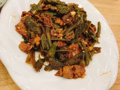 干辣椒炒牛肉-喜来苑