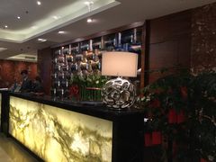 大堂-珠海拱北口岸希尔顿欢朋酒店
