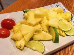 青柠檬拌菠萝-云海肴·汽锅鸡·云南菜(广安门天虹店)