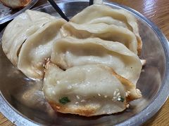 -黄阿姨锅贴大王(万航渡路店)