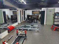 -坚果健身24小时工作室(定西路店)