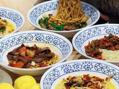 -李与白包子铺(桐梓林店)