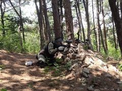 -凤凰山标靶彩弹射击场