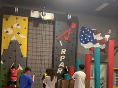 -嗨马乐动室内潮玩运动·团建·轰趴·桌游(南丰汇店)