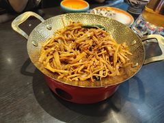 -川流不息·地道川菜·小龙虾(松东路店)