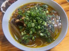 -越洋肖氏老米线(杨家坪店)