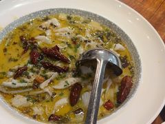 -鱼亨小鲜酸菜鱼(大信店)