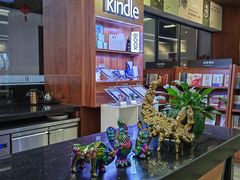 自助取餐区-卓尔书店咖啡吧