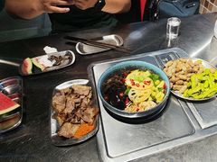-马路牙子烧烤音乐酒馆(望京店)