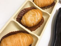 榴莲千丝酥-稻香酒家·34年老字号·港式粤菜(汉街店)