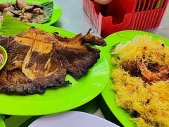 -明记烧鱼美味店