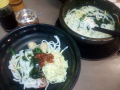 -灵芝妹子海鲜米线(香炉礁山姆店)