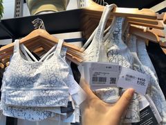 -lululemon(比斯特购物村店)
