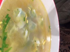 -小杨生煎(金山百联购物中心3楼店)
